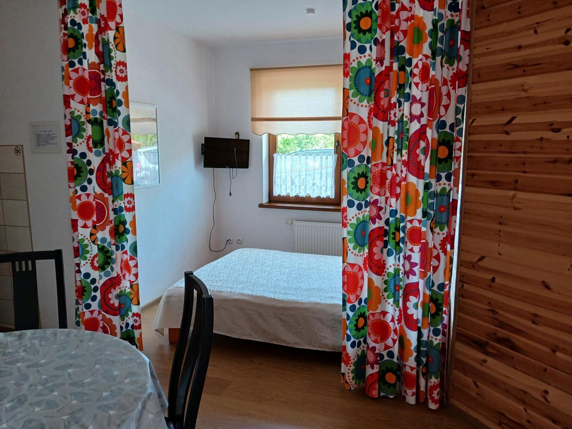 Apartamenty Jakob Ревал Екстериор снимка
