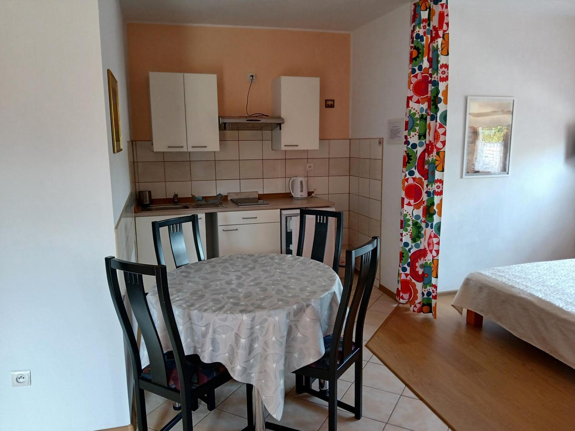 Apartamenty Jakob Ревал Екстериор снимка